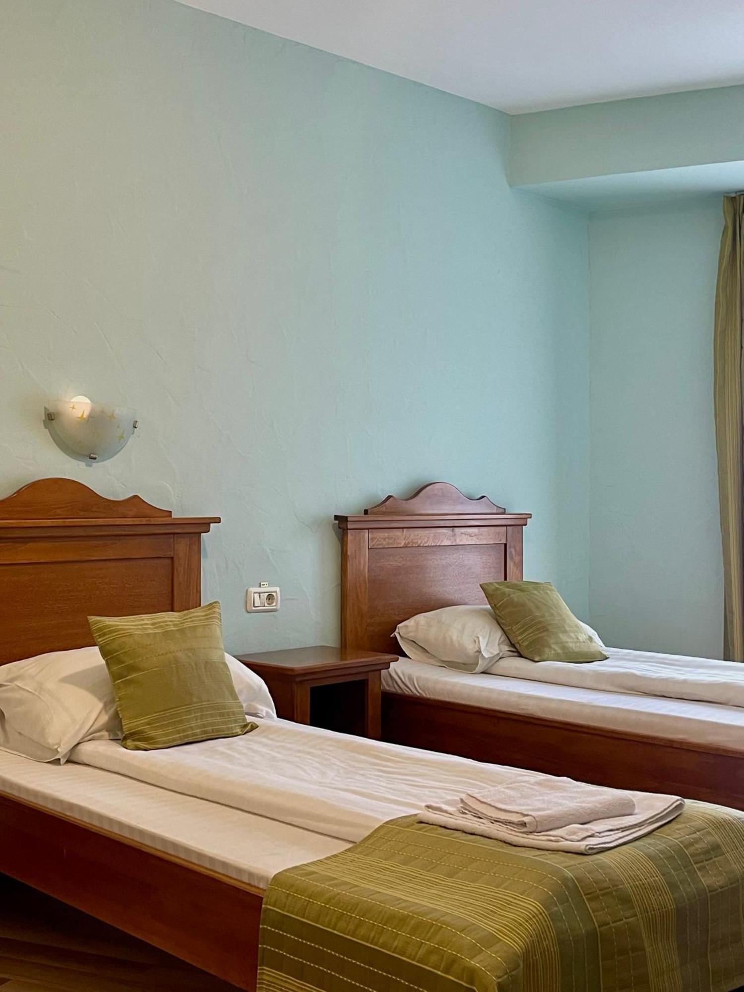 Hotel Lucy Star Kaloşvar Dış mekan fotoğraf